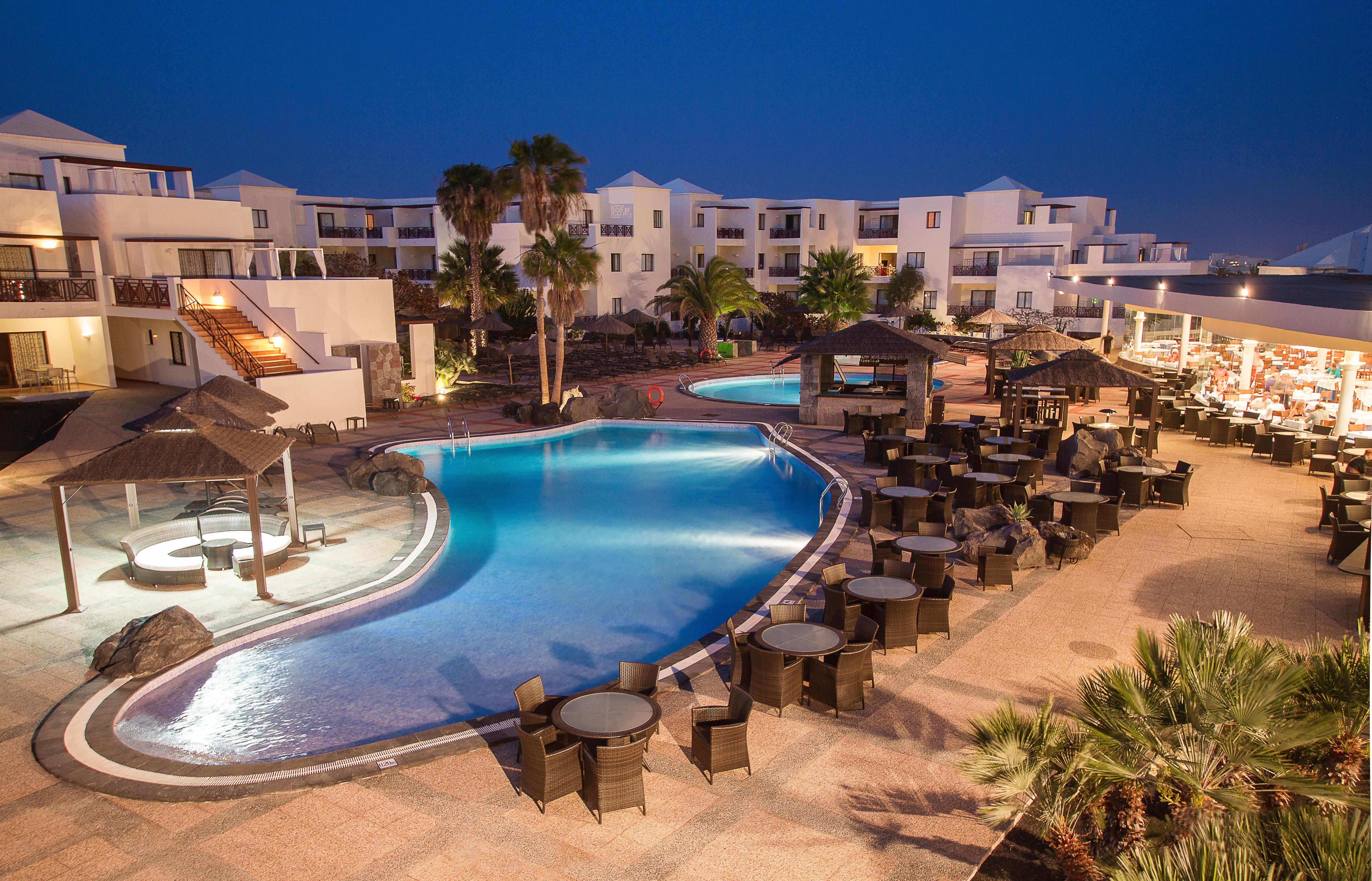 Vitalclass Lanzarote Resort Costa Teguise Esterno foto