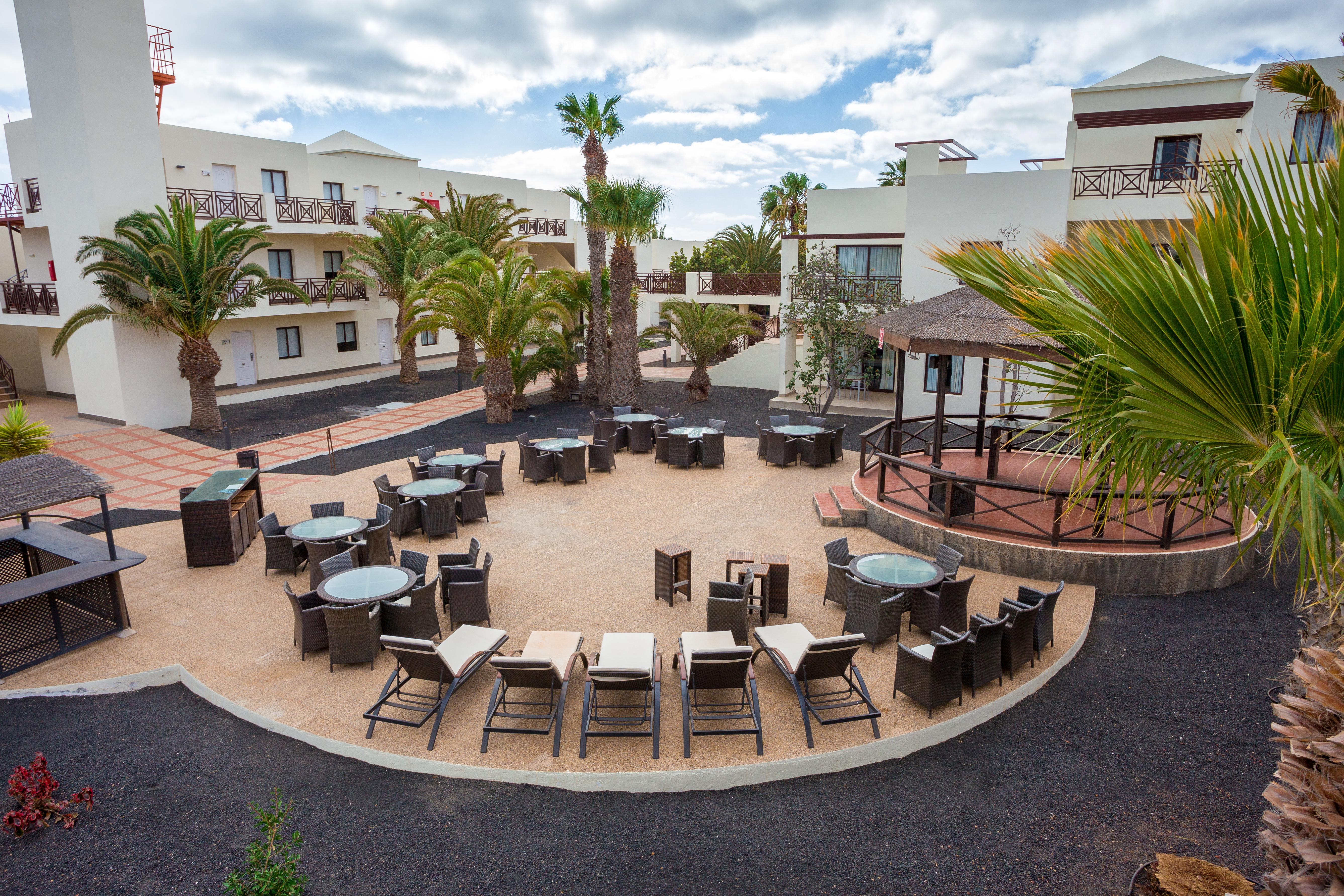 Vitalclass Lanzarote Resort Costa Teguise Esterno foto